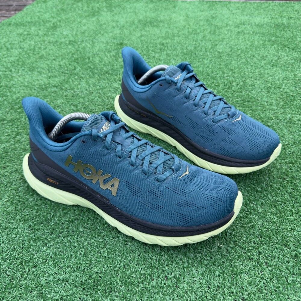 HOKA ONE ONE MACH 4 - Men’s Running Shoes - SIZE 11.5D